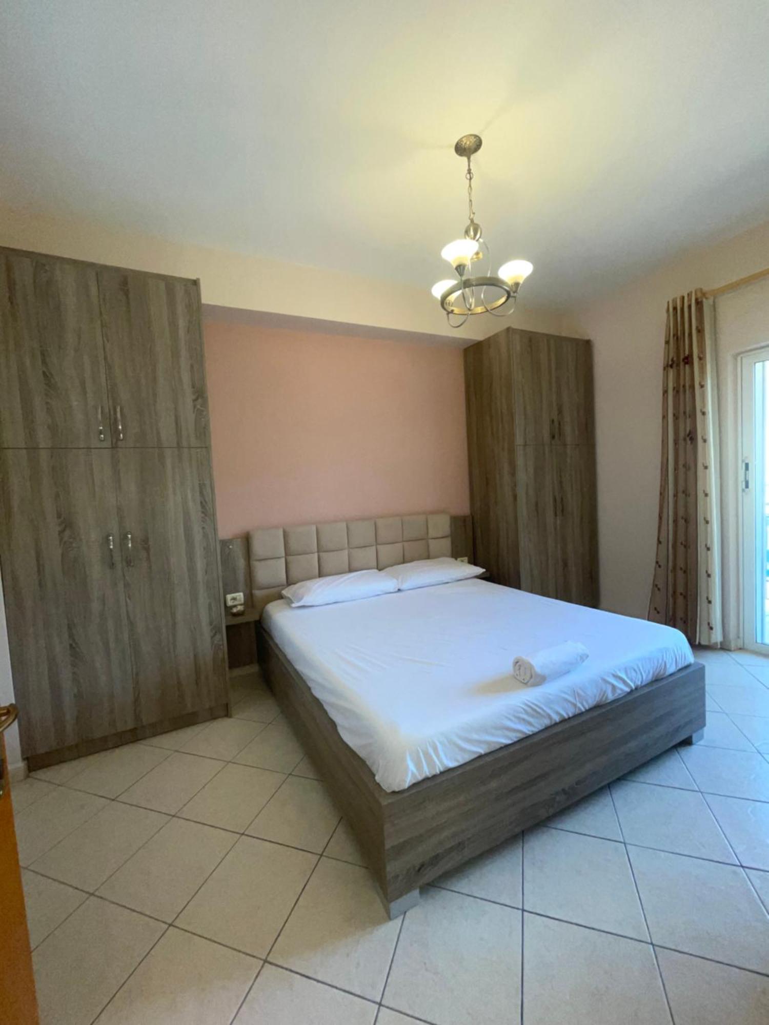 Bougainvilla Sarandë Exteriör bild
